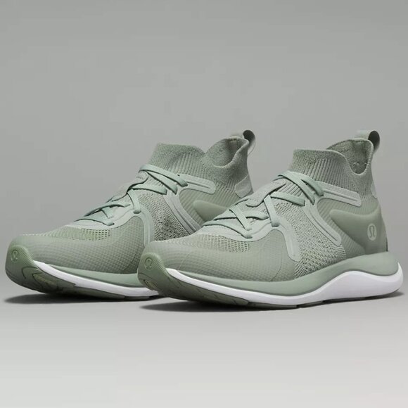 Lululemon Women's Chargefeel 2 Mid Workout Shoe, Size 7.5 - Picture 1 of 14